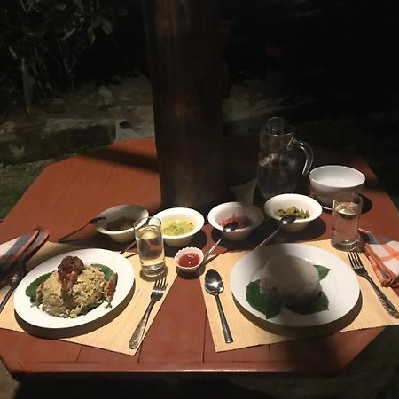 Beach Rip Rap Cabana And Guest Hotel Galle Ngoại thất bức ảnh