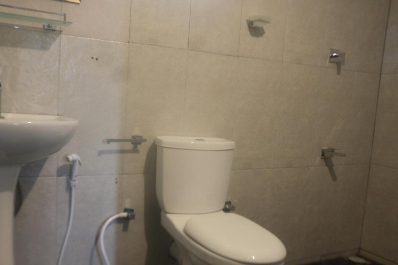 Beach Rip Rap Cabana And Guest Hotel Galle Ngoại thất bức ảnh